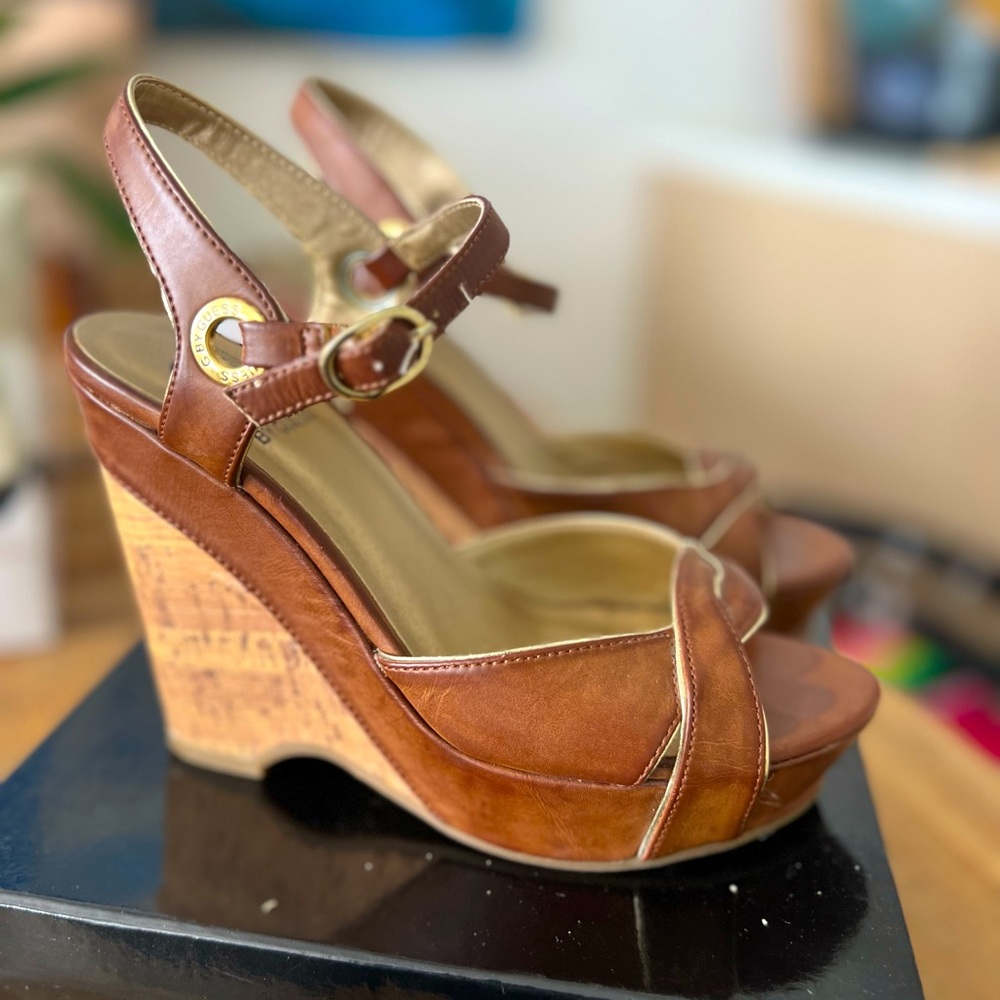 Guess Leather Wedges Sz 6.5